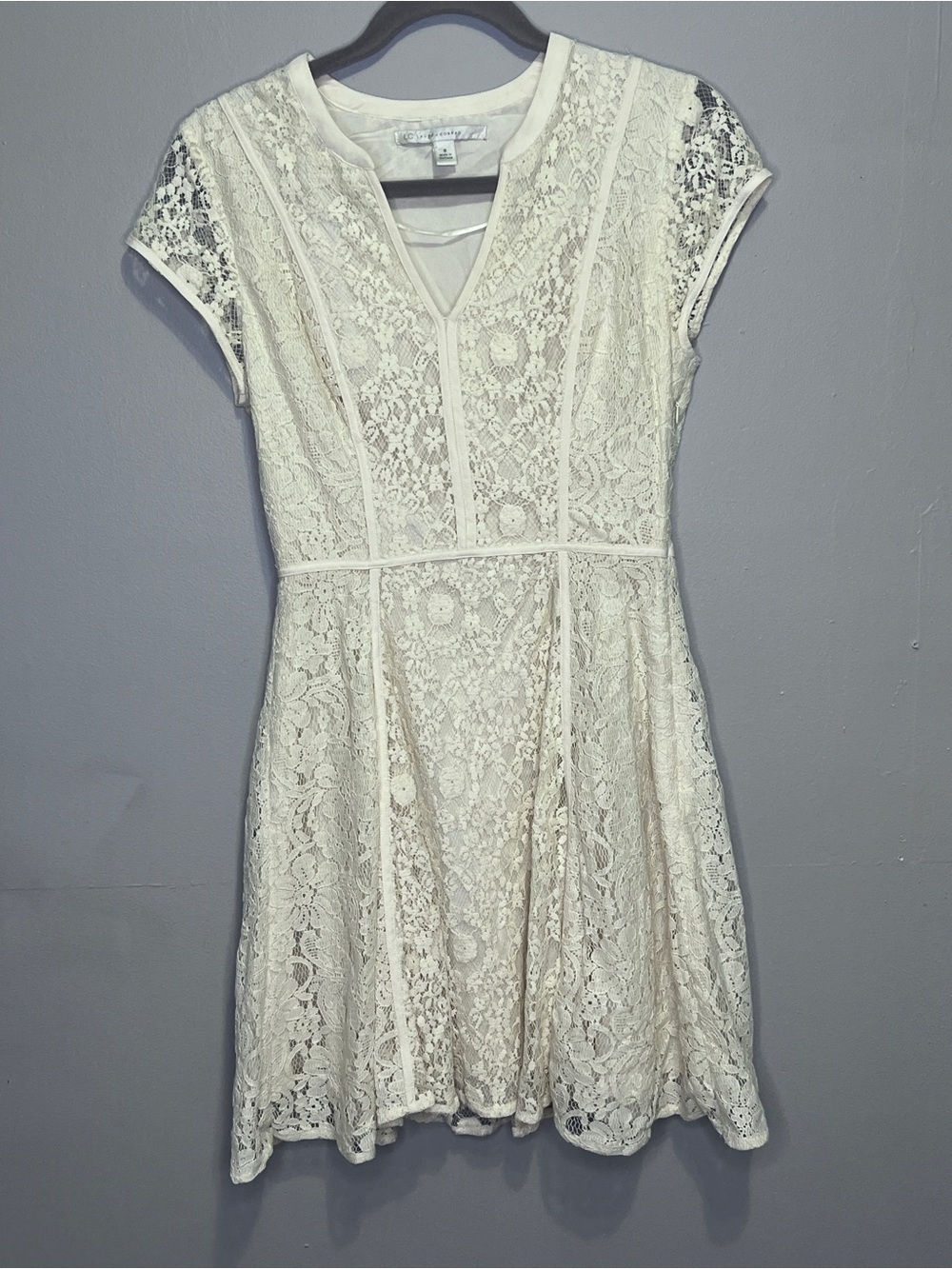 LC Lauren Conrad Cream Lace V-Neck Dress Size 8